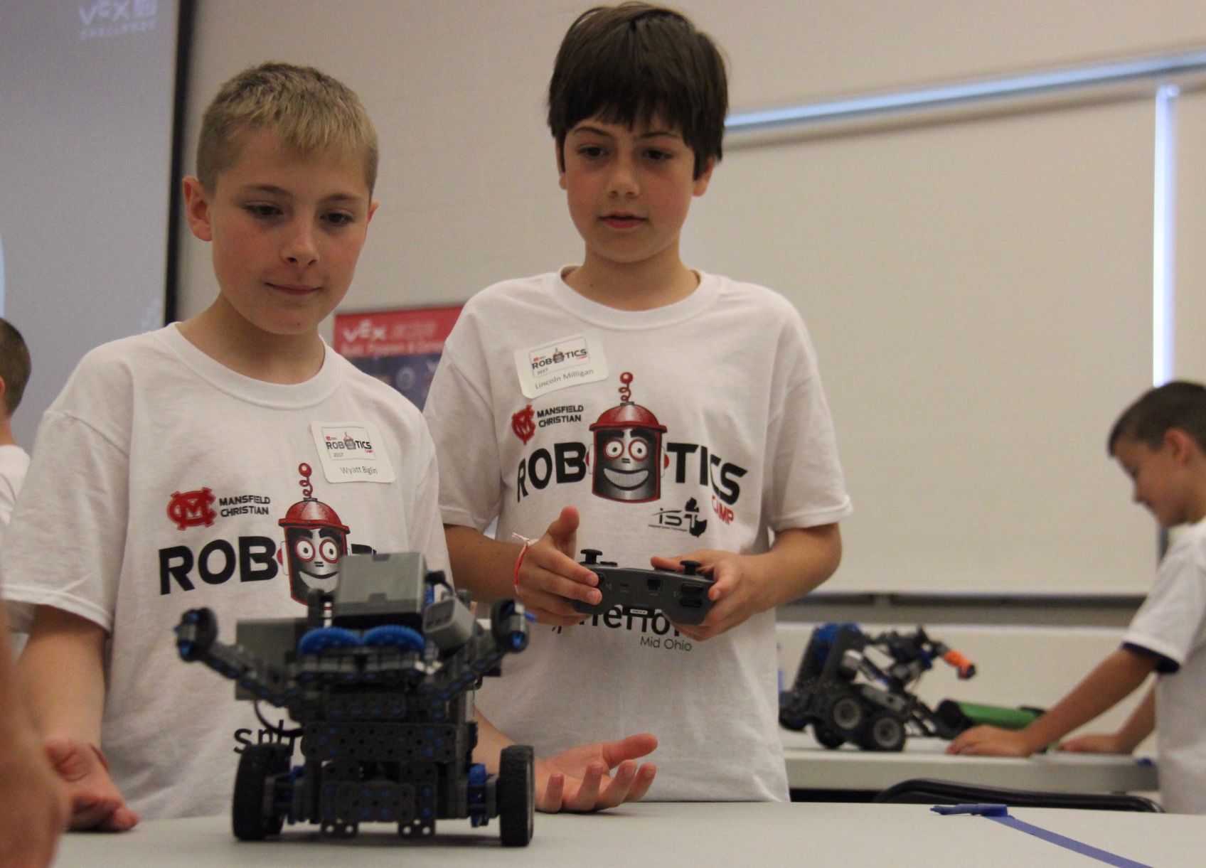 Three counties combine to learn about robotics
