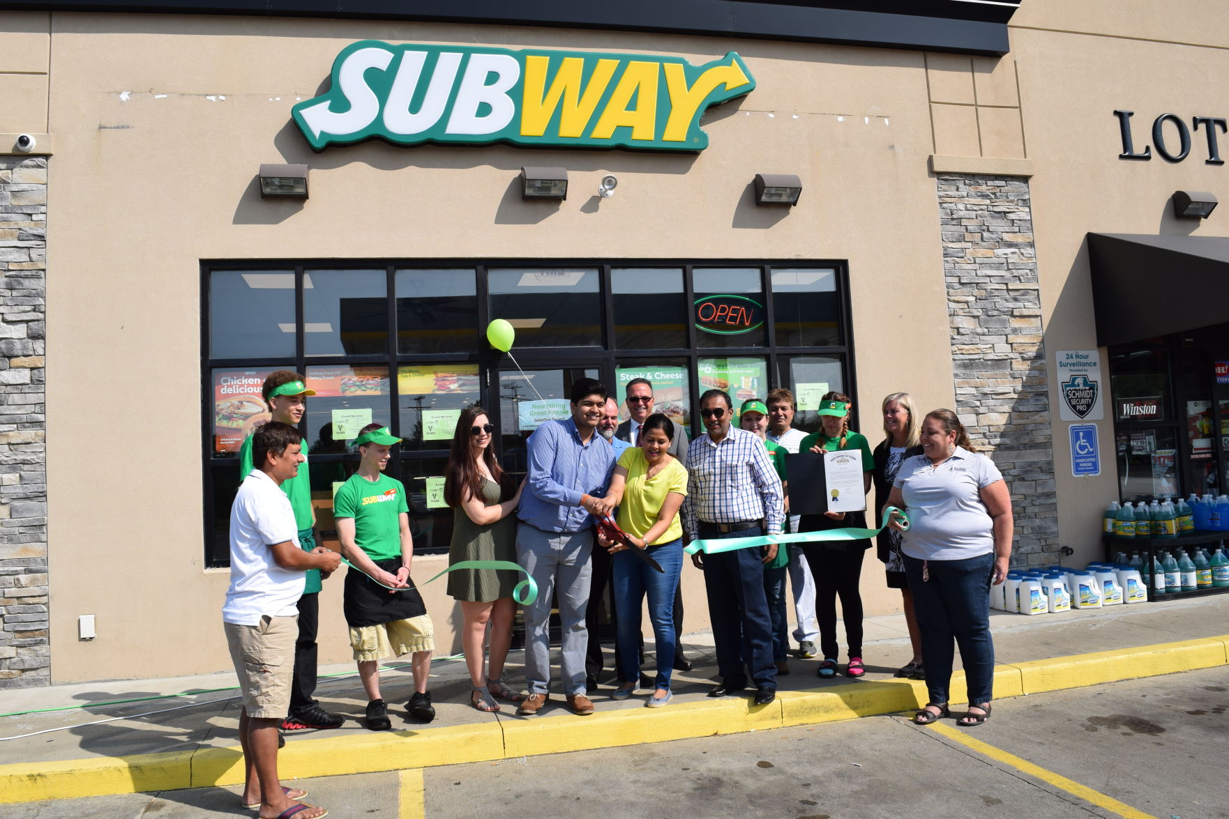 New Subway opens with a bang inside Valero on W. 4th St.