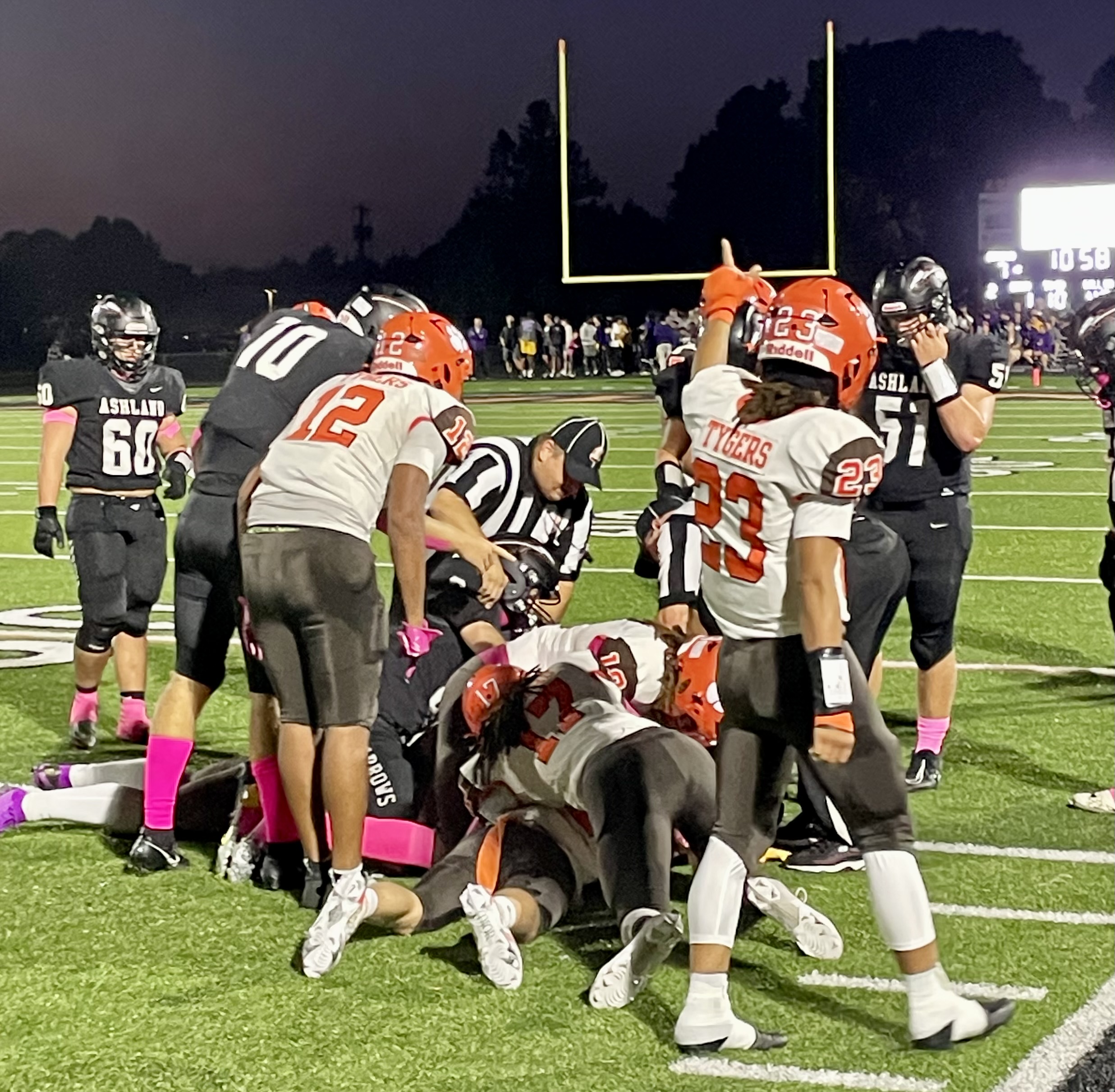 Check out Friday night's Mansfield-area prep football roundup
